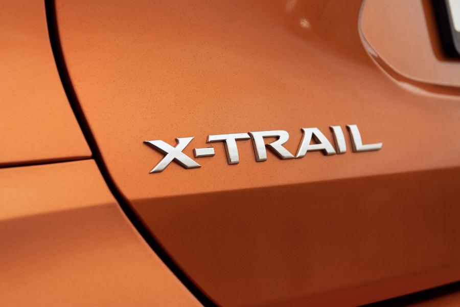 Логотип Nissan X-Trail (T32) 2018 года  (CIS) (фото 2 из 40)